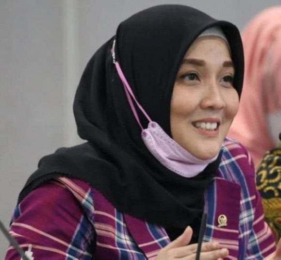 Aji Mirni Mawarni, Anggota MPR RI / Komite II DPD RI