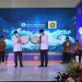 Kepala Kantor BI Kaltim, Ricky P Gozali (kanan) bersama Ketua Baznas Kaltim menabuh rebana sebagai tanda dimulainya Festival Syariah Kaltim 2022