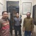 DA (kemeja kuning) saat di Mapolres Paser