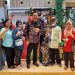 HM. Faisal - Kadiskominfo Kaltim bersama pelaku ekonomi kreatif pada acara Gekrafs Corner Kaltim