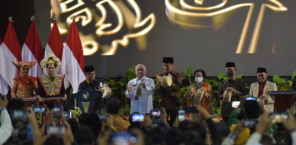 Presiden Jokowi saat membuka Muktamar XVIII Pemuda Muhammadiyah Tahun 2023, Rabu (22/02/2023), di Balikpapan Sport and Convention Center, Kota Balikpapan, Kalimantan Timur. (Foto: Humas Setkab/Teguh)