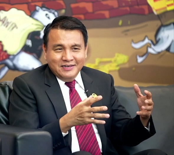Dr. Barita Simanjuntak SH.MH, CfrA - Ketua Komisi Kejaksaan RI