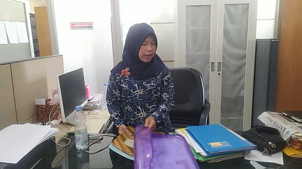 Patimah Irni 
 - Pustakawan DPK Kaltim