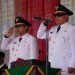 Isran dan Hadi ketika memimpin upacara terakhir di GOR Kadrie Oening